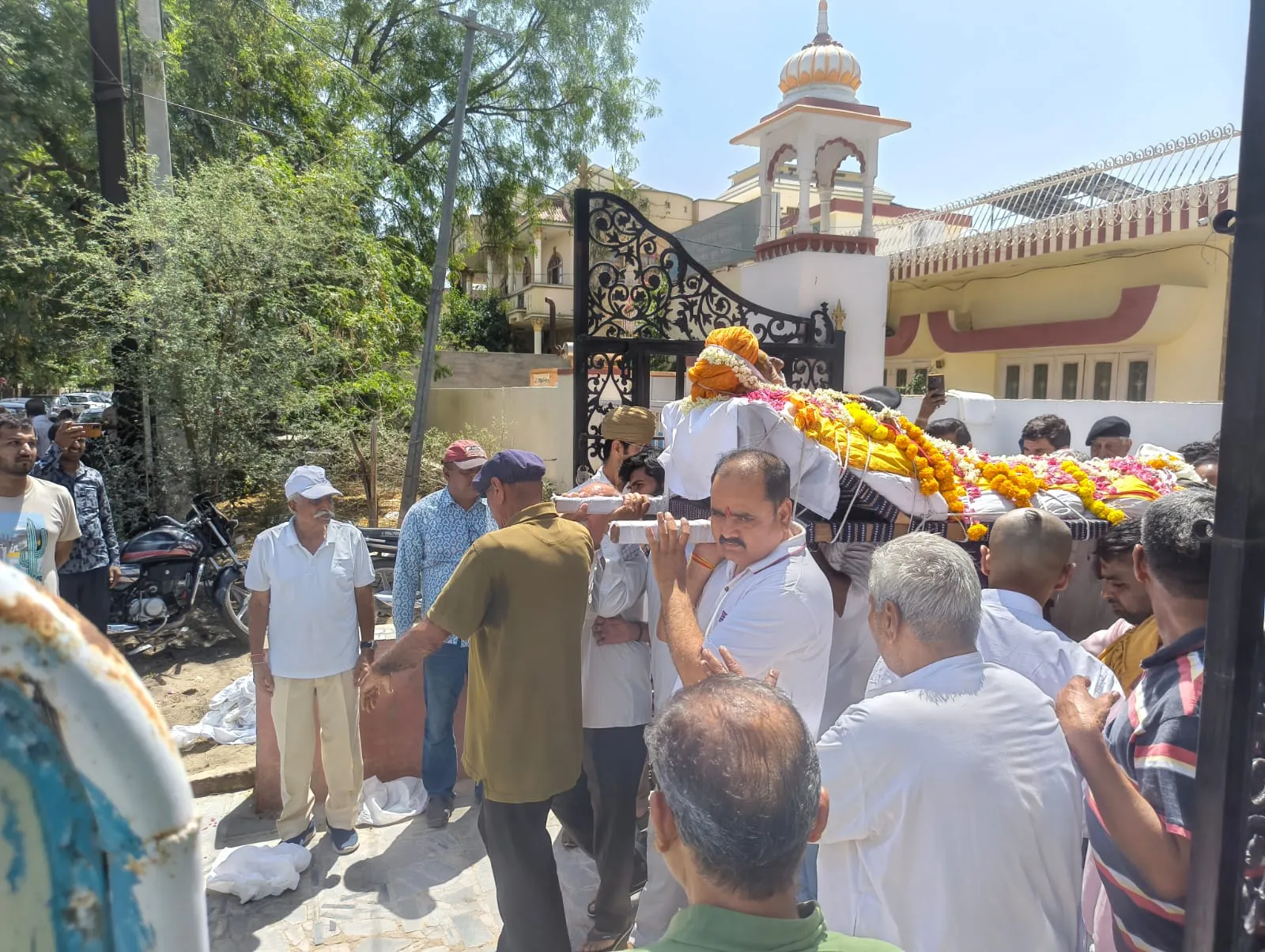 वीर सैन्य सम्मान के साथ ब्रिगेडियर जगमाल सिंह को अंतिम विदाई, सैन्य व राजनीतिक जगत की रही उपस्थिति