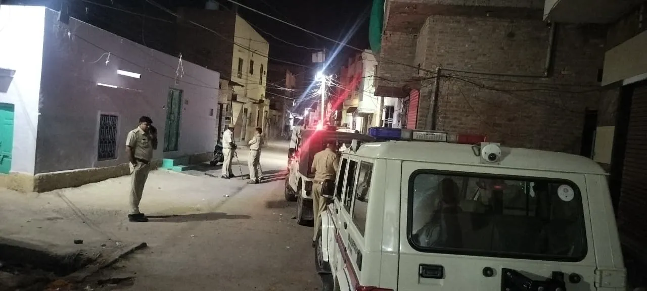 शहर के इस इलाके में अचानक दो समुदायों में हुआ विवाद, पुलिस पहुंची मौके पर