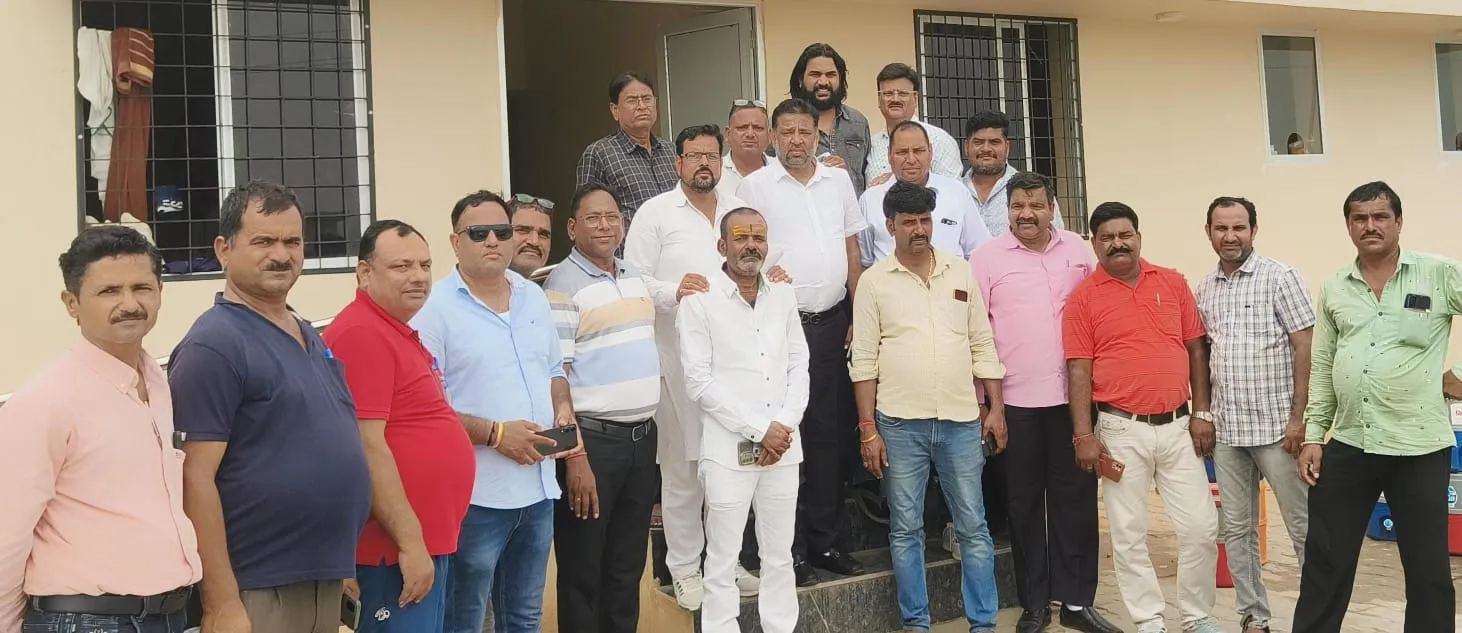 व्यापार मंडल के अध्यक्ष जुगल राठी ने शोभासर औद्योगिक क्षेत्र की समस्याओं के समाधान हेतु जिला कलेक्टर से की महत्वपूर्ण वार्ता