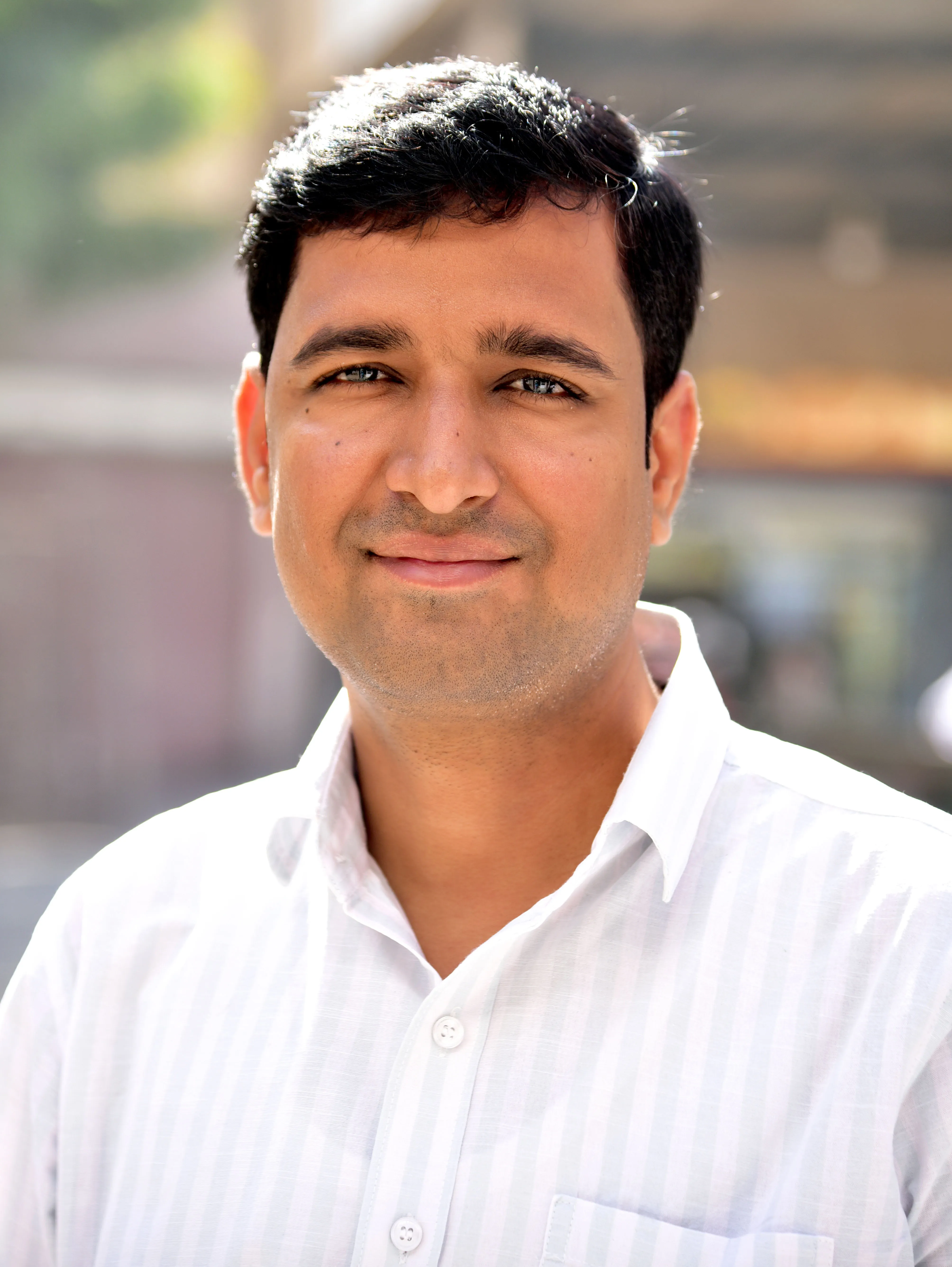 युवा कवि रोशन बाफना को मिलेगा राजस्थानी भाषा का युवा सम्मान, ओमपुरोहित कागद की स्मृति में दिया जाता है पुरस्कार, पढ़ें ख़बर